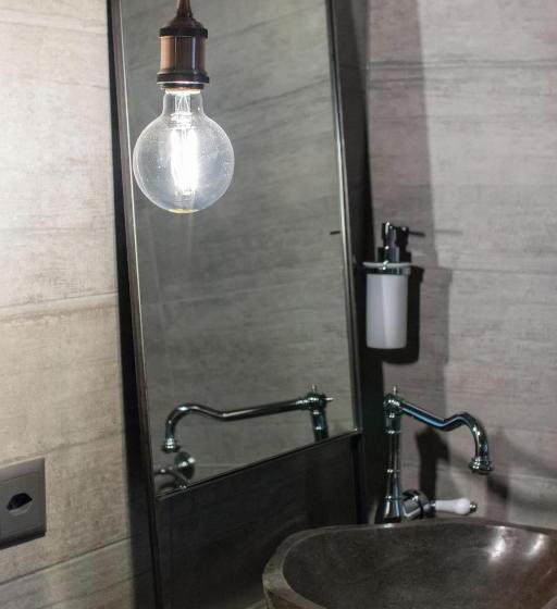 חדר סופריור יחיד, Seven Boutique