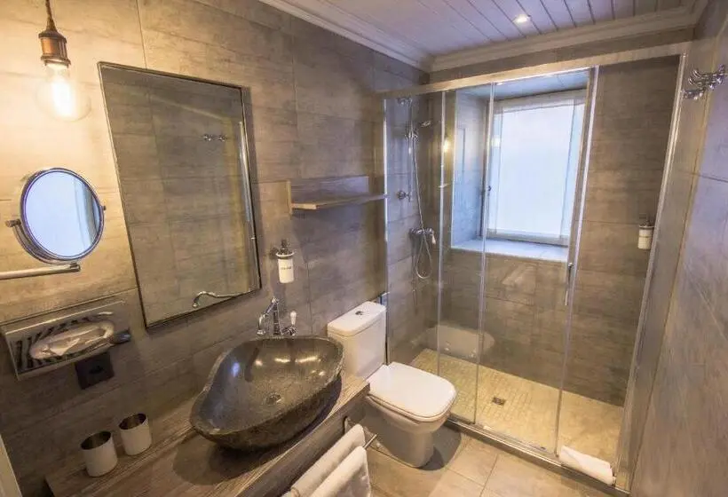 Standard-huone Järvinäkymä, Seven Boutique