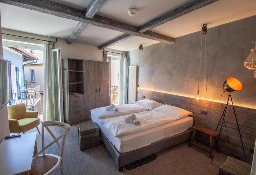 Номер Стандарт с Балконом, Seven Boutique