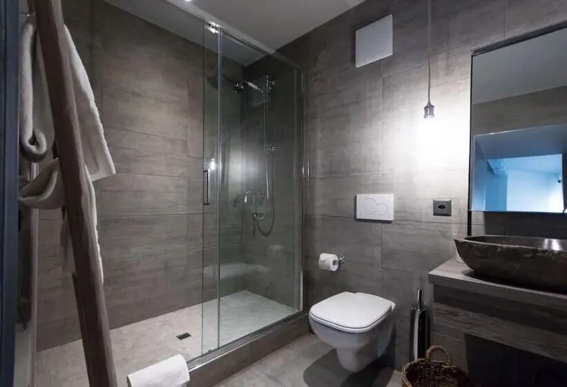 Standard-huone Järvinäkymä, Seven Boutique