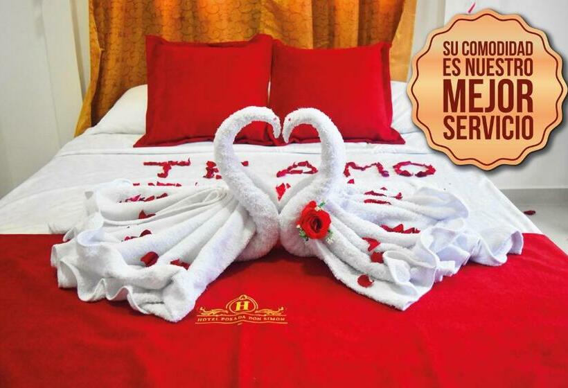 Standard Szoba, Simón Plaza