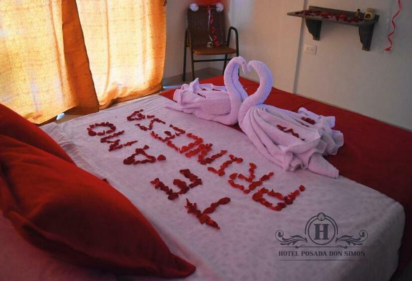 Standard Szoba, Simón Plaza