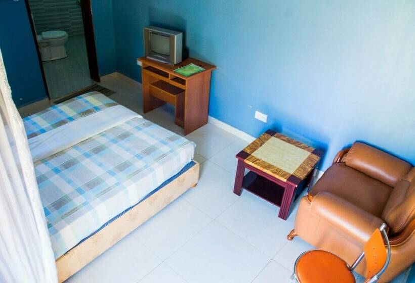 اتاق استاندارد یک نفره, Tik Hotel Hoima
