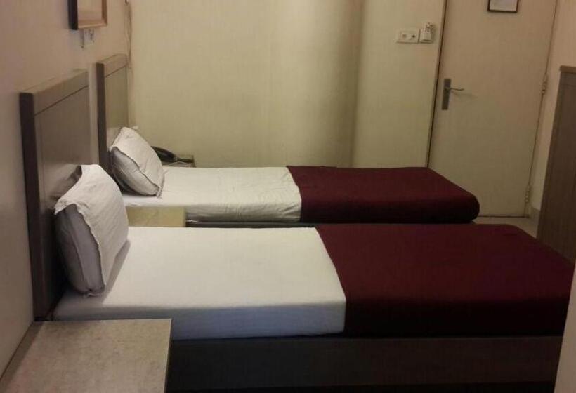 デラックスルーム, Zenith