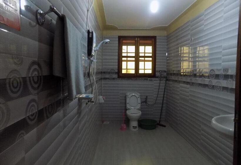 اتاق استاندارد, Tik Hotel Hoima