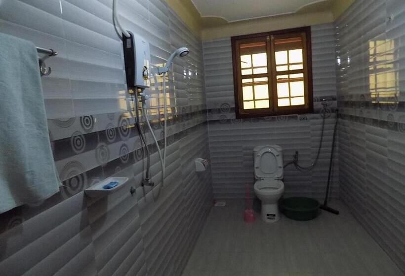 اتاق استاندارد, Tik Hotel Hoima