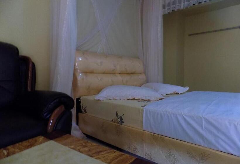 اتاق استاندارد یک نفره, Tik Hotel Hoima