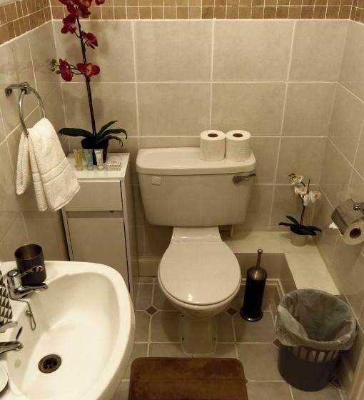 חדר סטנדרט לשלושה, Silver Eagle