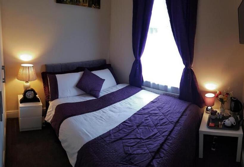 חדר סטנדרט חדר אמבטיה משותף, Silver Eagle