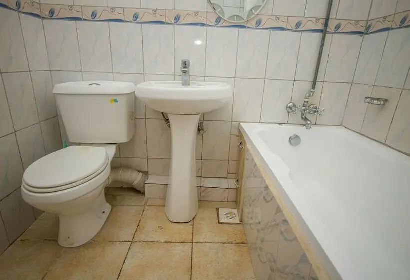 اتاق اجرایی, Dream Palace Hotel Mbale