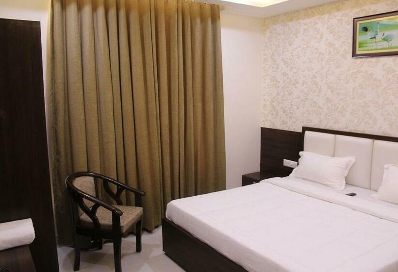 デラックスルーム, Celebration