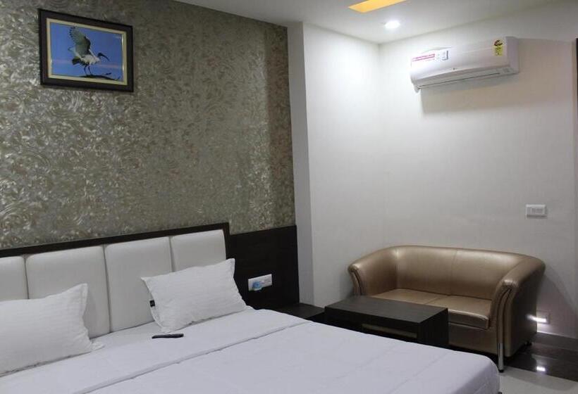 スタンダードルーム, Celebration