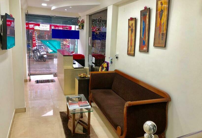 デラックスルーム, Landmark