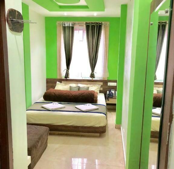 デラックスルーム, Landmark