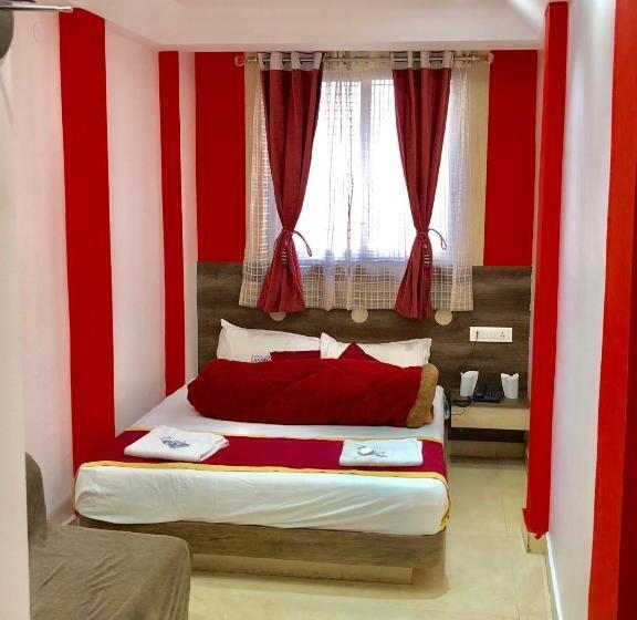 デラックスルーム, Landmark