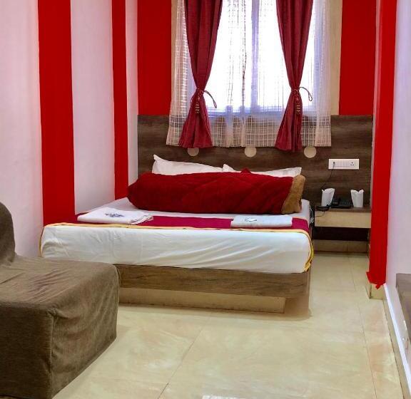 デラックスルーム, Landmark