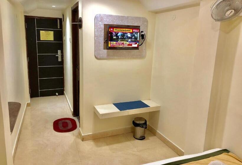 デラックスルーム, Landmark