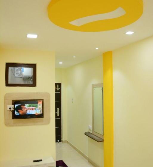 デラックスルーム, Landmark