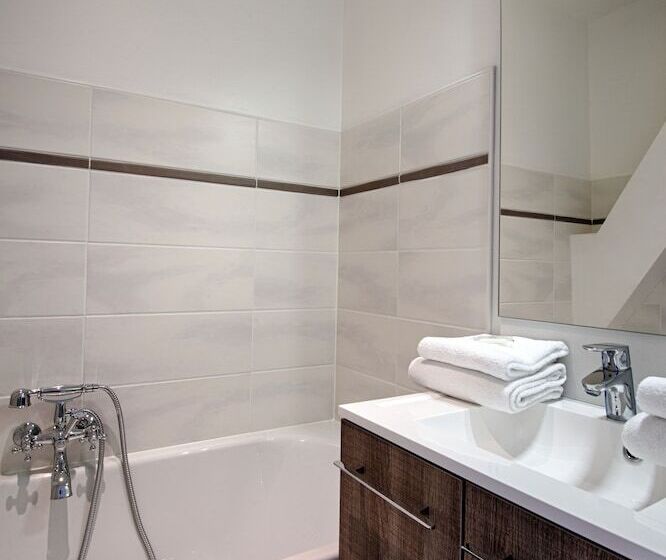 스탠다드 룸, Le Brizeux