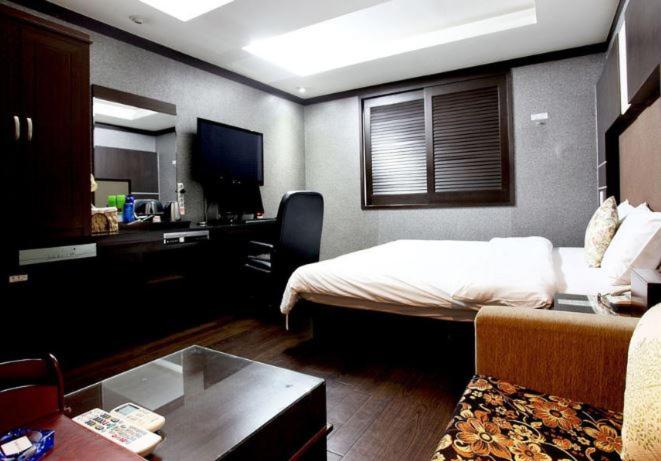 Номер Стандарт, Luxury Hotel Osan
