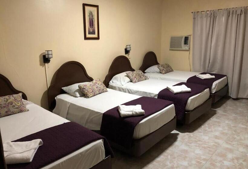 غرفة قياسية رباعية, Madrid Chiriqui