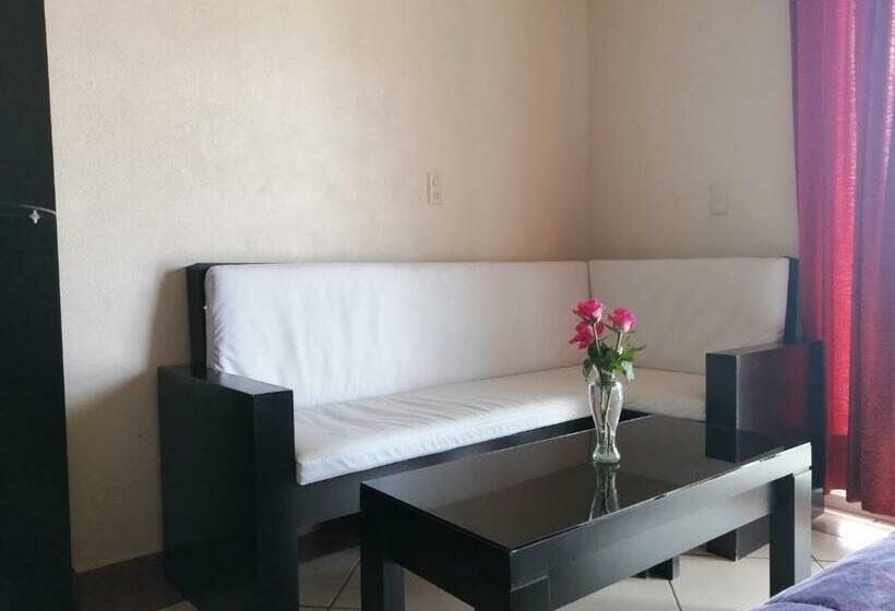 디럭스 룸, Peña Real