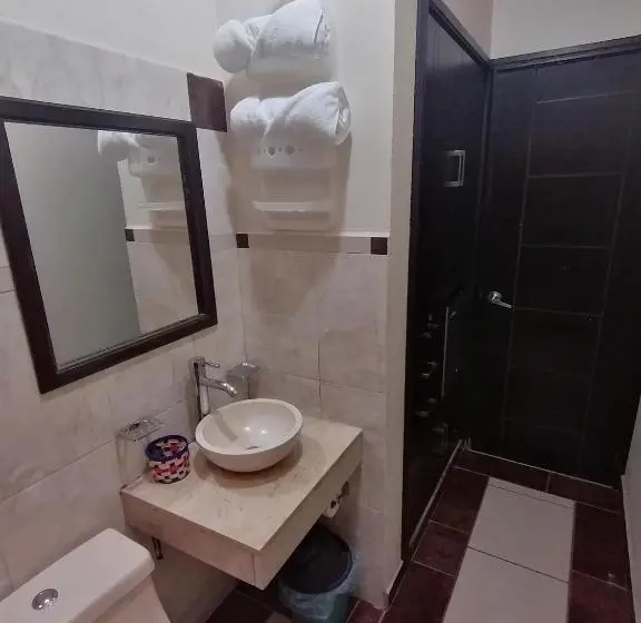Standard-huone, Peña Real