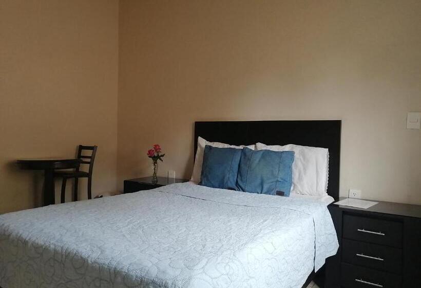 스탠다드 룸, Peña Real