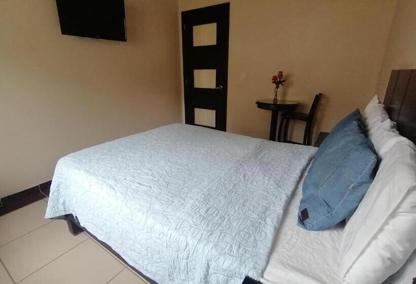 스탠다드 룸, Peña Real