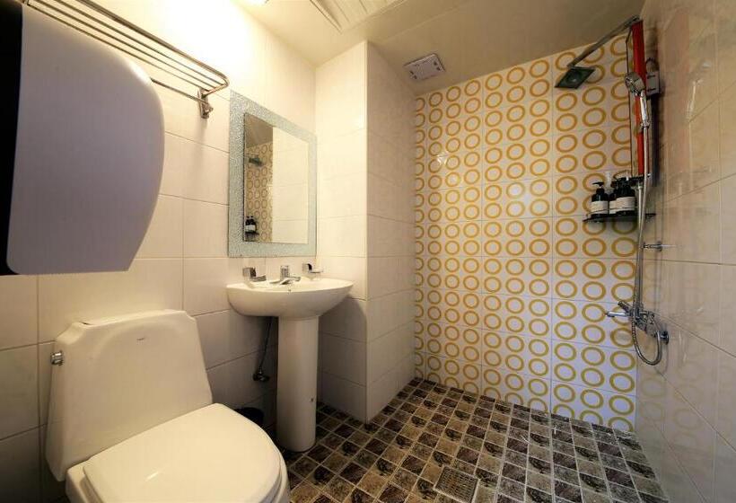 Номер Стандарт, The7