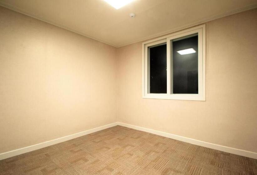 Семейный Номер Deluxe, The7