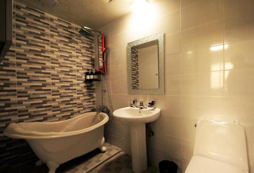 Семейный Номер Deluxe, The7