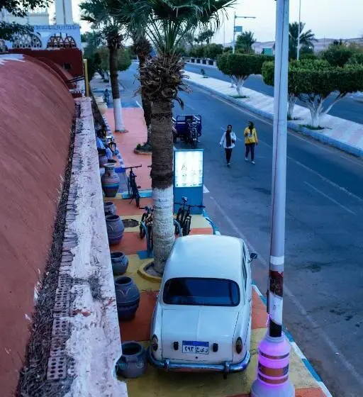 اتاق لوکس, Tuya