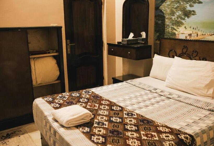 اتاق لوکس, Tuya