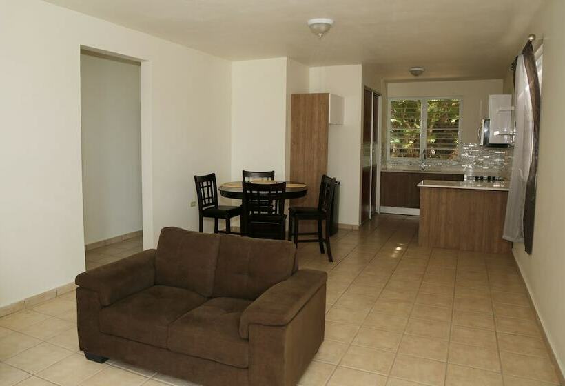 آپارتمان خانوادگی 2 خوابه, West Coast Inn S