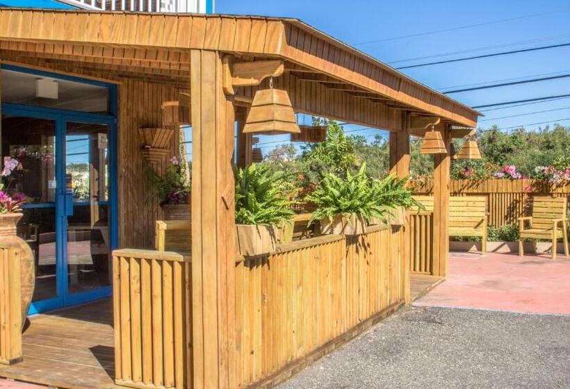 اتاق استاندارد چهارنفره با بالکن, West Coast Inn S