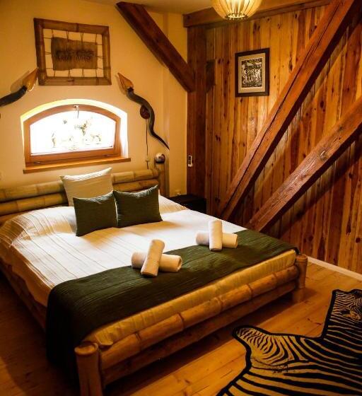 Номер Deluxe, Hunor Hotel és étterem