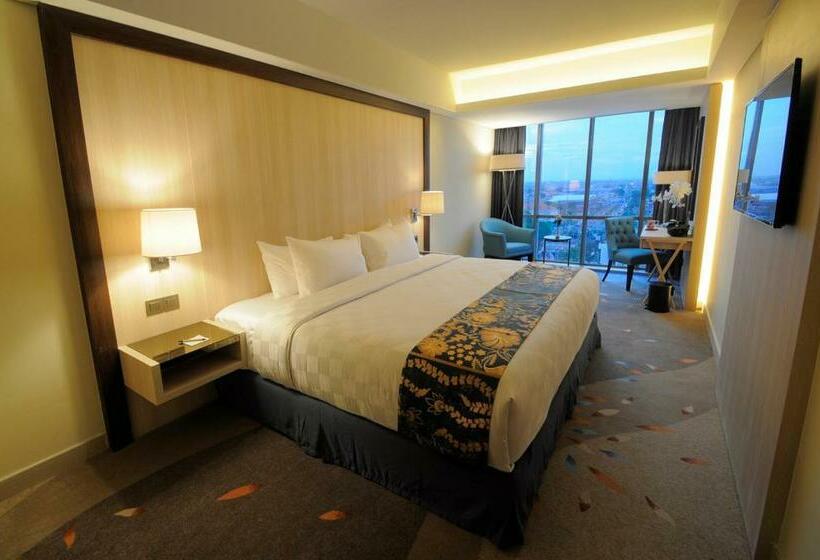 Номер Deluxe Кровать Кинг, Louis Kienne Hotel Pandanaran