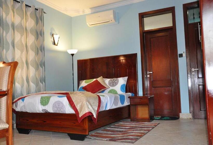 اتاق لوکس با بالکن, Pg S Home