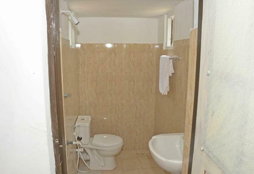 デラックスルーム, Traveller S Hostel Hikkaduwa