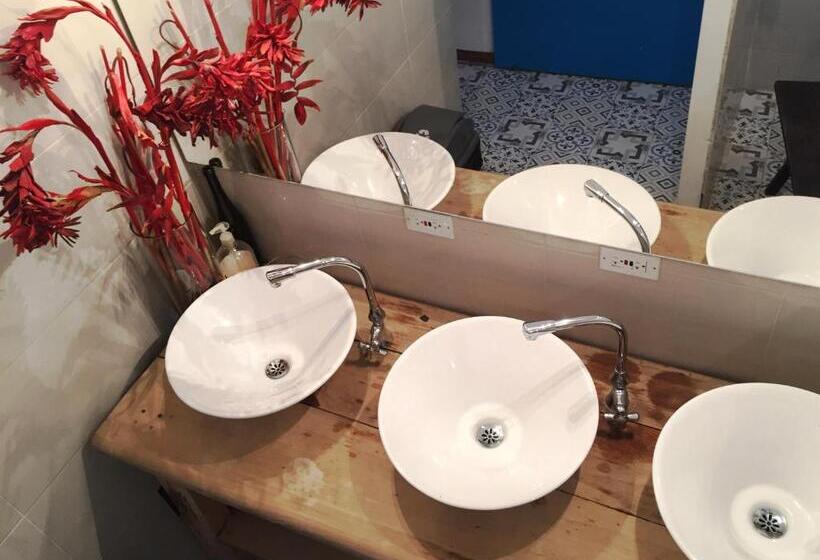 מיטה בחדר משותף, Casa La Bella Samaria Boutique