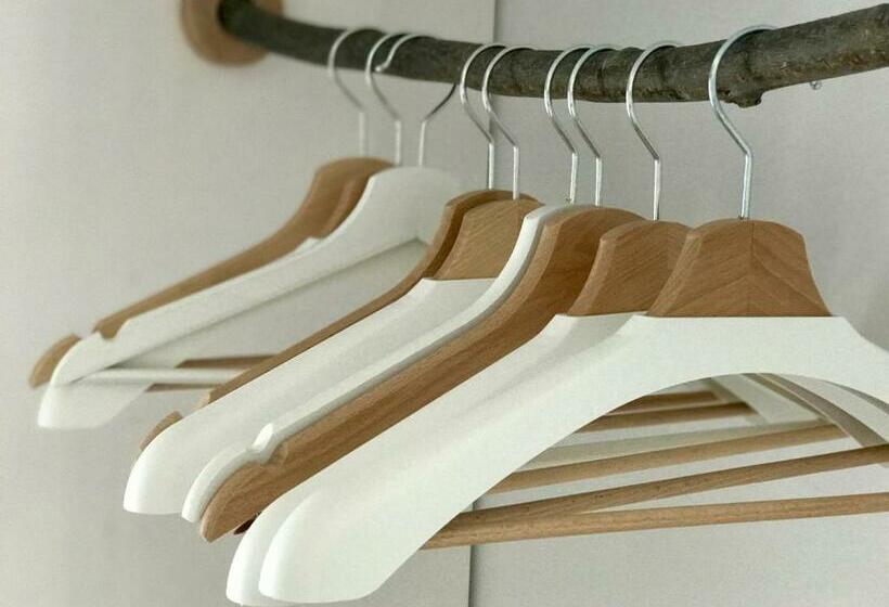 Номер Стандарт, Eigón