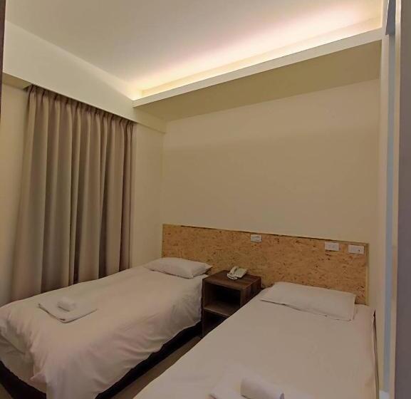 اتاق لوکس, Hostel Jiizu