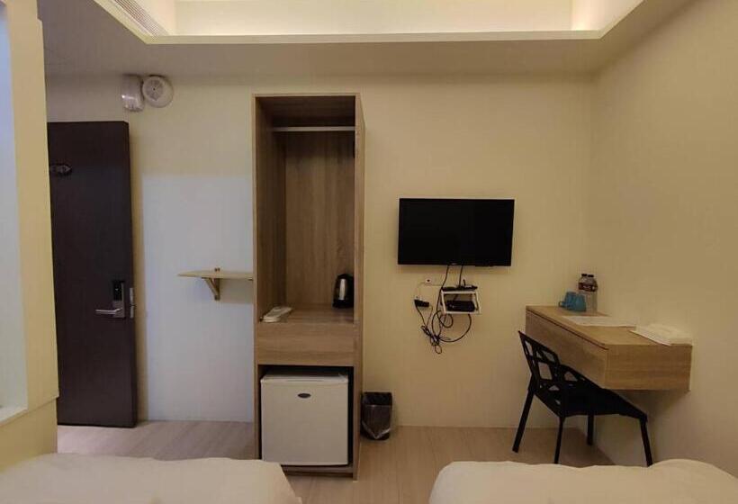 اتاق لوکس, Hostel Jiizu