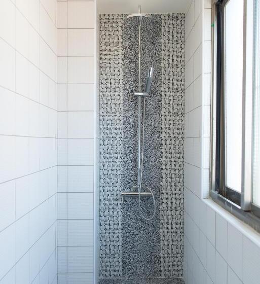 اتاق لوکس, Hostel Jiizu