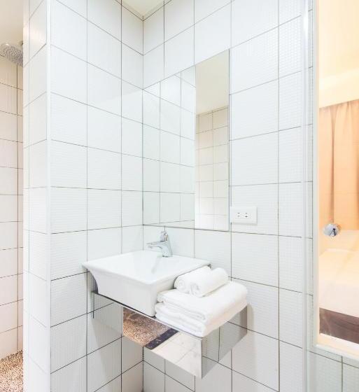 اتاق لوکس, Hostel Jiizu