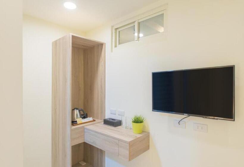 اتاق اکونومی, Hostel Jiizu