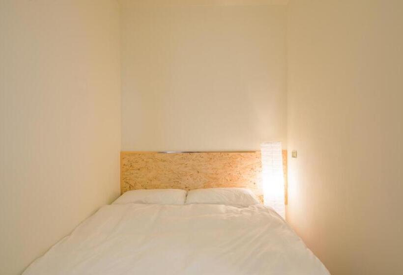 اتاق اکونومی, Hostel Jiizu