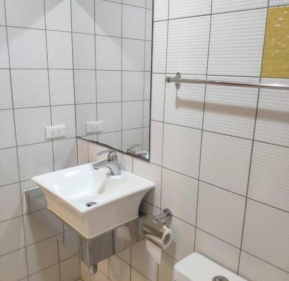 اتاق استاندارد یک نفره, Hostel Jiizu