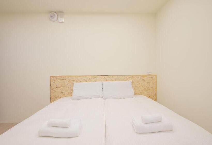 اتاق لوکس, Hostel Jiizu